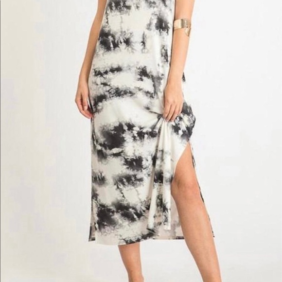 First Love Vici Black White Tie Dye Maxi Dress Size S Small - Picture 2 of 7